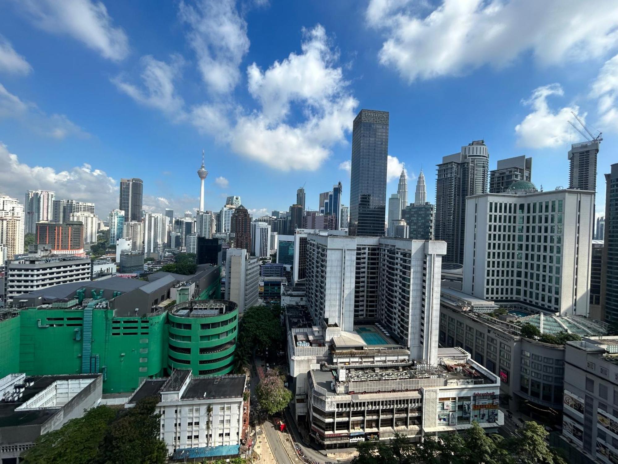 Axon Residence At Pavilion Klcc Kl Tower View By Kimiro Kuala Lumpur Eksteriør bilde